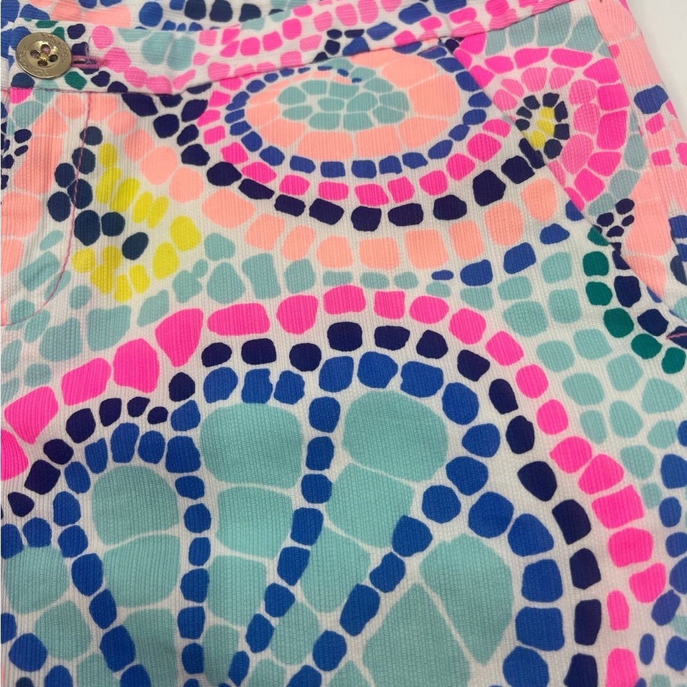 Colorful Patterned Women's Shorts - Picture 2 of 6